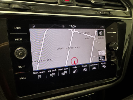 VOLKSWAGEN Tiguan Advance 2.0 TDI DSG