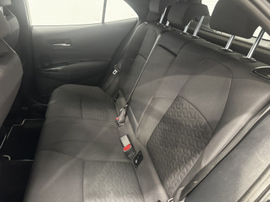 TOYOTA Corolla 1.8 125H BUSINESS ECVT