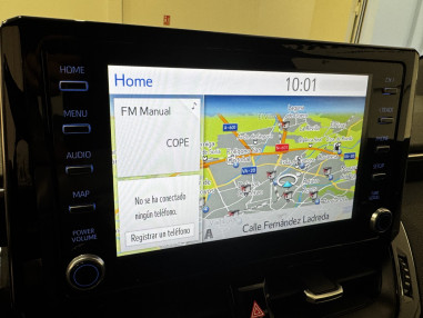 TOYOTA Corolla 1.8 125H BUSINESS ECVT