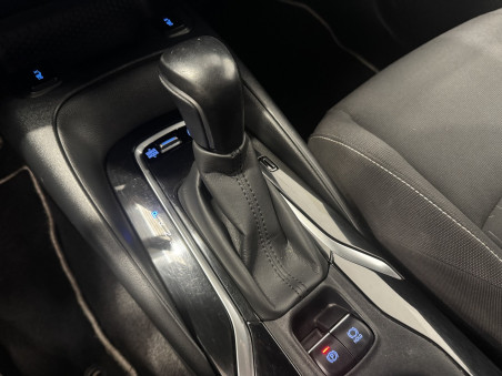 TOYOTA Corolla 1.8 125H BUSINESS ECVT