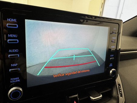 TOYOTA Corolla 1.8 125H BUSINESS ECVT