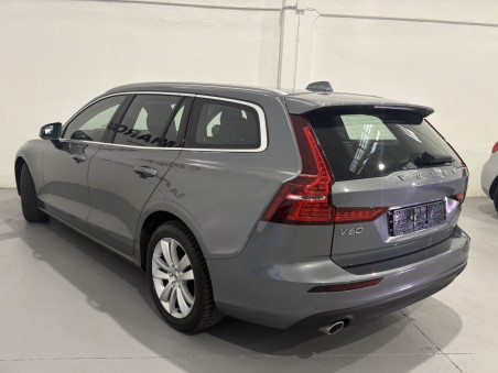 Volvo V60 B4 Momentum Pro