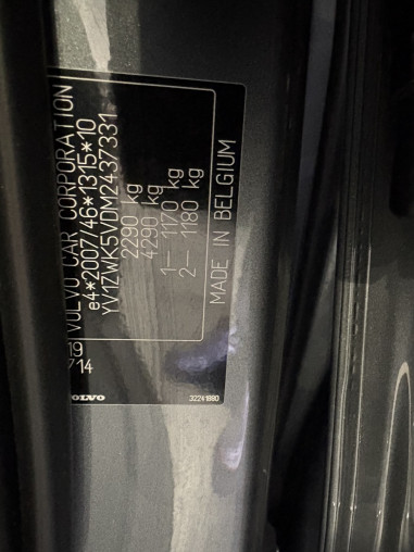 Volvo V60 B4 Momentum Pro