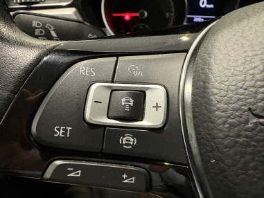 VOLKSWAGEN Touran Advance 2.0 TDI...