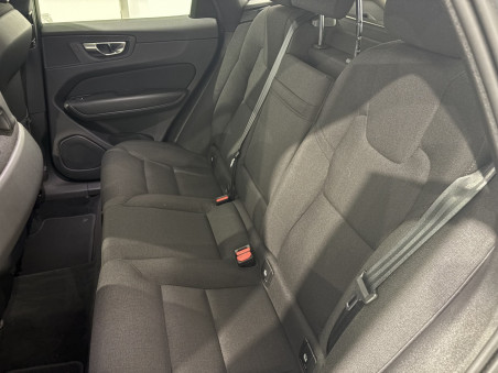 Volvo XC60 B4 Momentum Pro