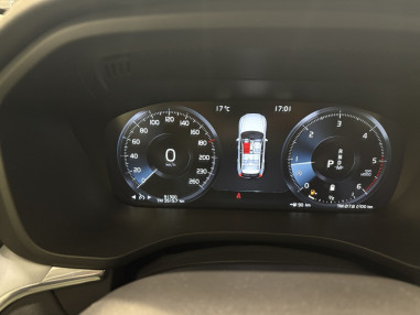 Volvo XC60 B4 Momentum Pro