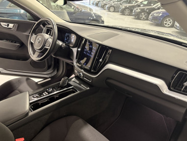 Volvo XC60 B4 Momentum Pro