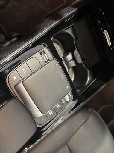 MERCEDES-BENZ GLA GLA 250 e