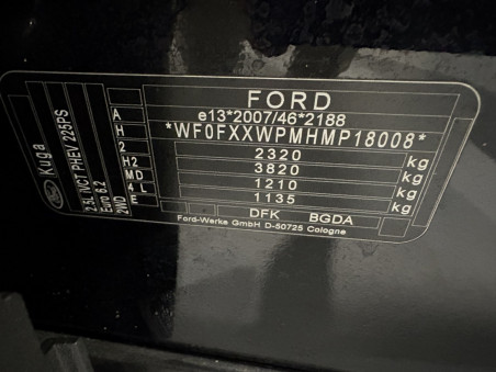 FORD Kuga Titanium 2.5 Duratec PHEV 165kW Auto