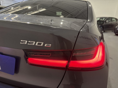 BMW Serie 3 330e