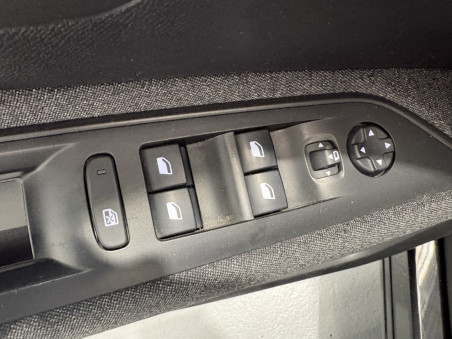 Peugeot 3008 1.5 hdi 130cv EAT8