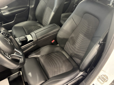 Mercedes Benz A250e berlina