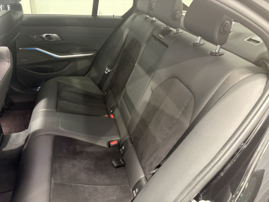 BMW 330e Pack M