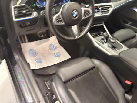 BMW 330e Pack M