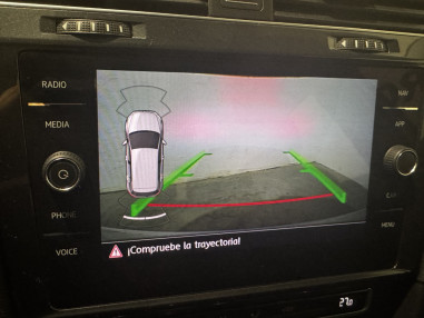 VOLKSWAGEN Golf Business Navi 1.6 TDI...