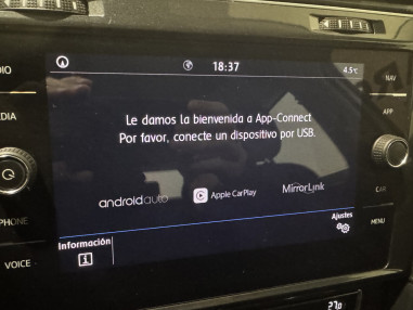 VOLKSWAGEN Golf Business Navi 1.6 TDI...